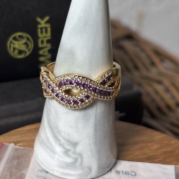 Bomb Party February 2025 RG82407 “A Twist Of Fate” Amethyst Yellow Gold Size 11 - Picture 1 of 5